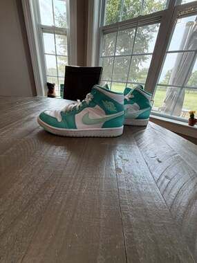 Air Jordan 1 Mid Washed Teal Mint Foam White DV2229-300 Women's Size 7